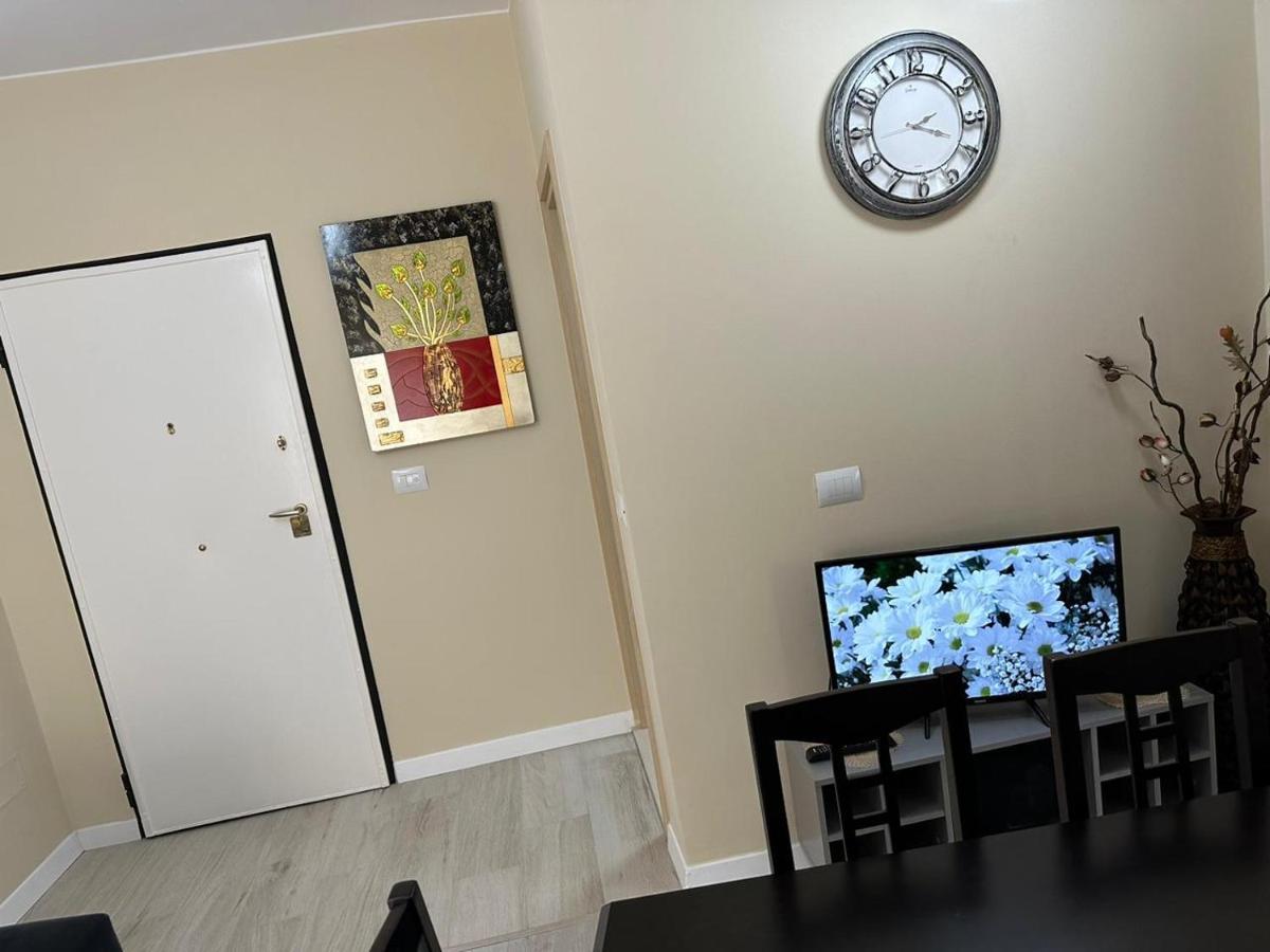 Holiday House Durrës Eksteriør bilde