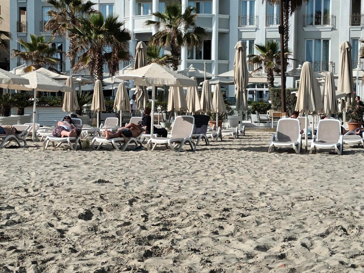 Holiday House Durrës Eksteriør bilde